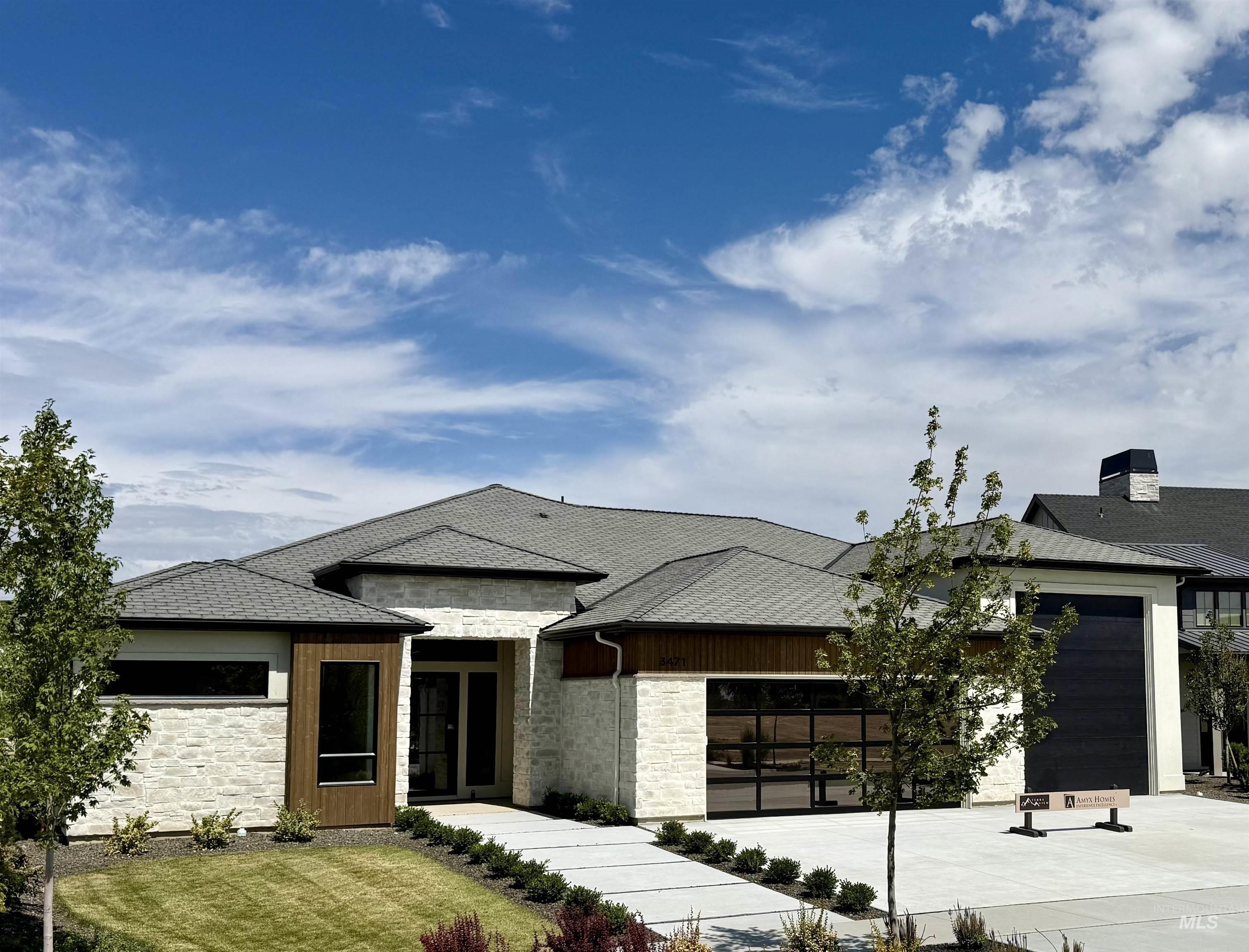 N Harvest Moon Way, Eagle, ID 83616