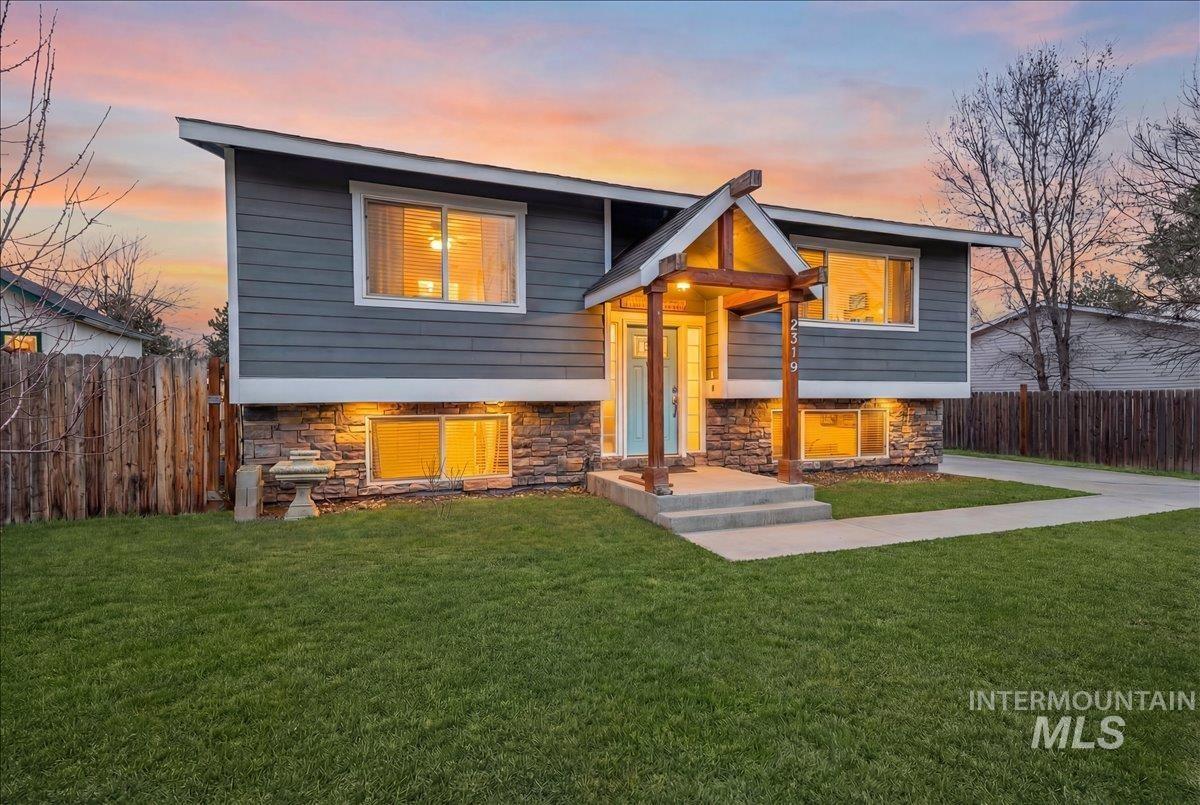 Polk St, Caldwell, ID 83605