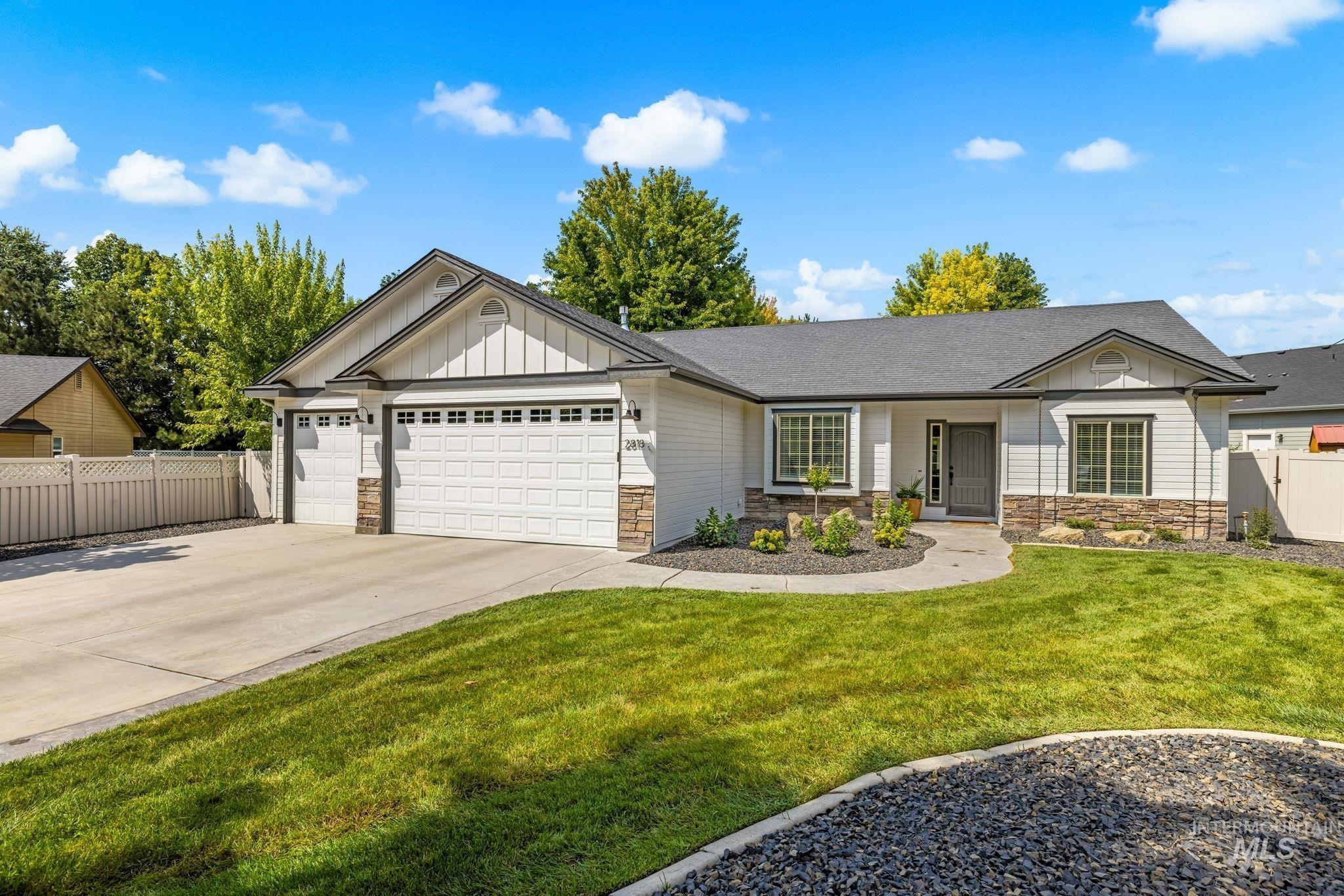 E Shadowview St, Eagle, ID 83616