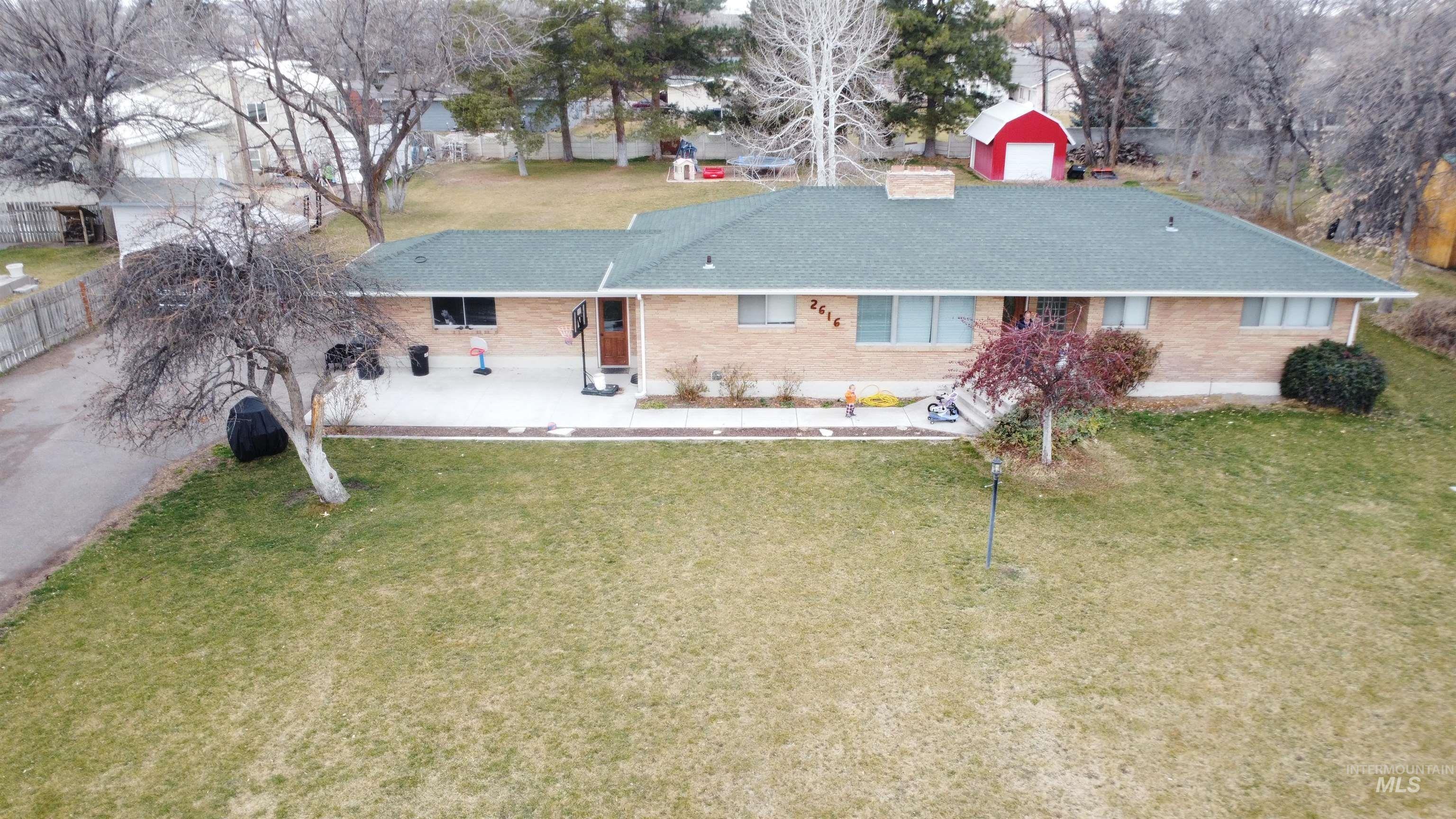 Burton Ave, Burley, ID 83318