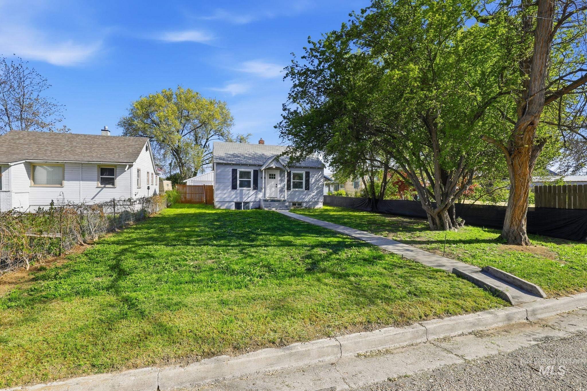 9th Ave N, Nampa, ID 83687