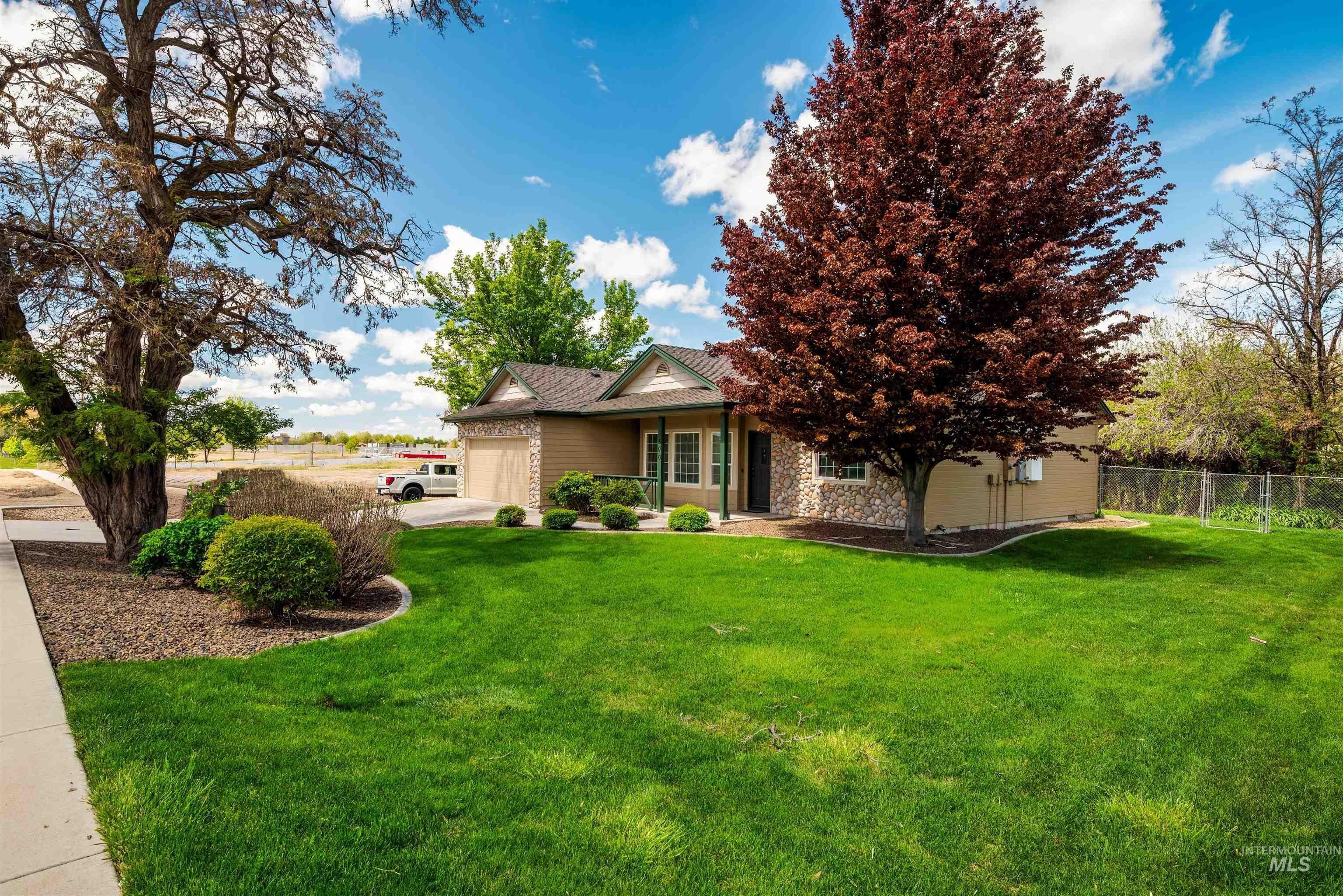 E Victory Rd, Meridian, ID 83642