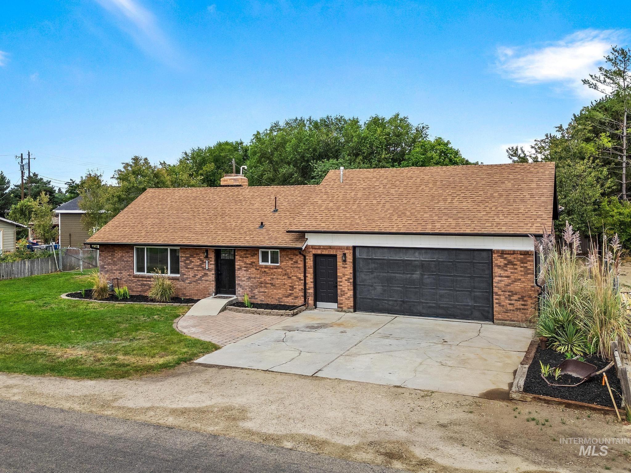W Arnold Rd, Boise, ID 83714