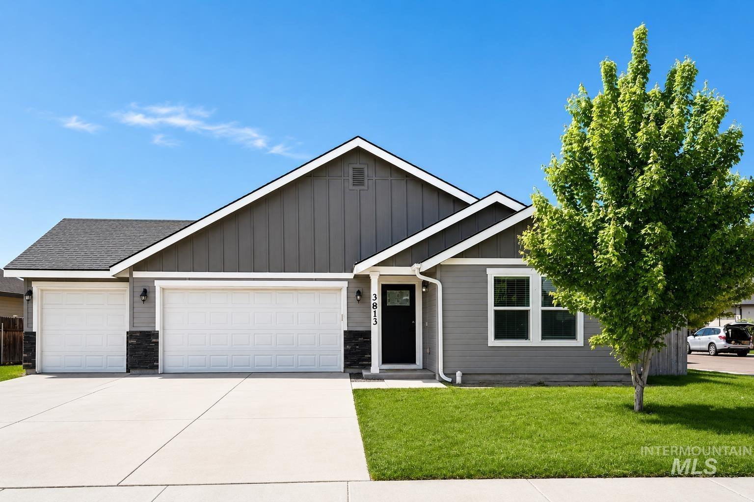 E Holly Ridge Dr, Nampa, ID 83686