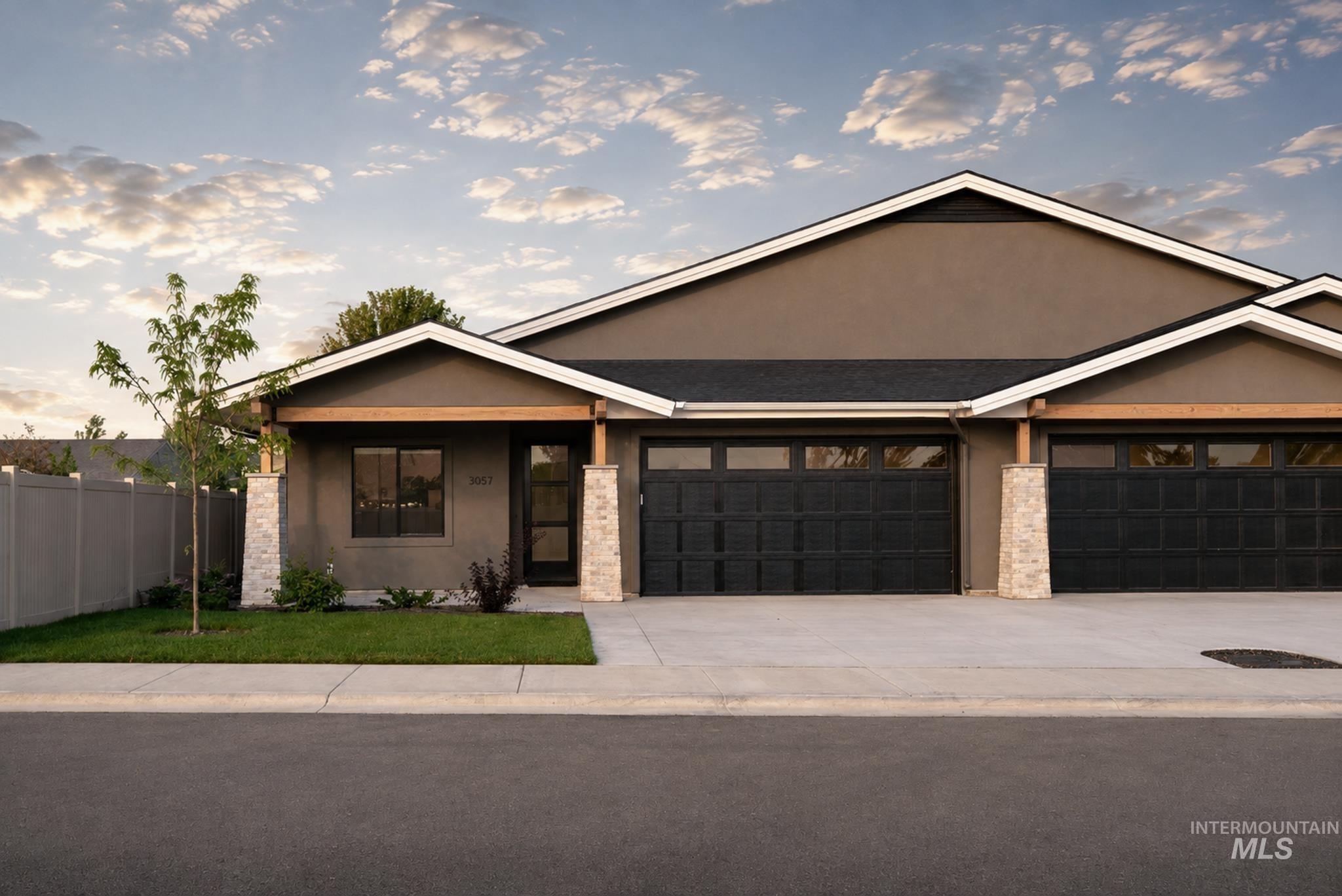 N Lapis Ave, Meridian, ID 83646