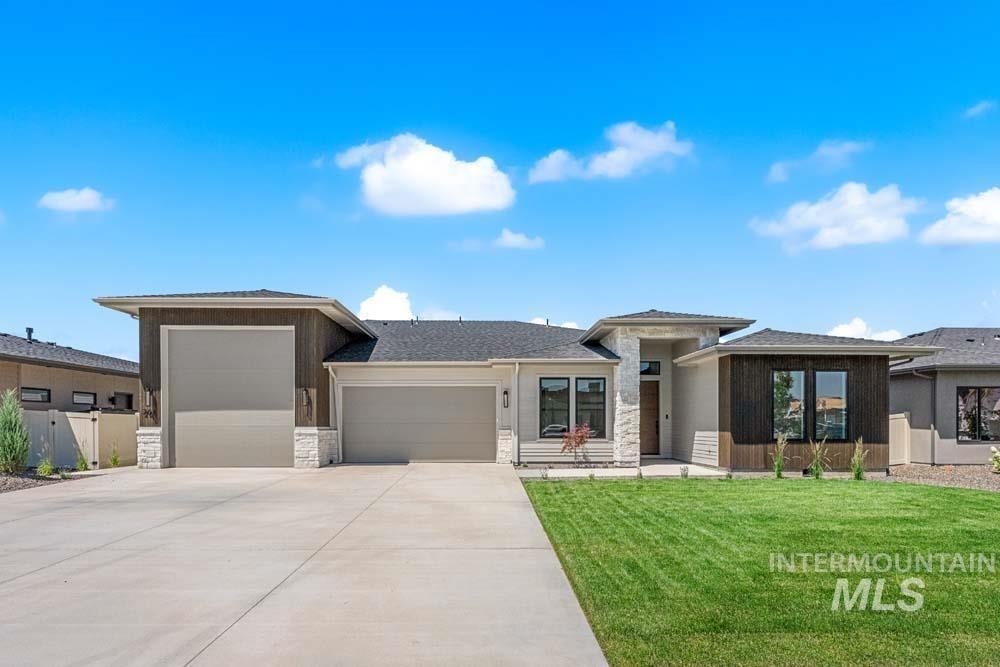 N Creekwater Ave, Eagle, ID 83616