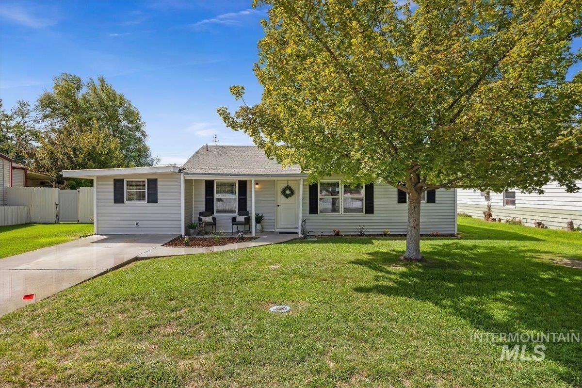 Adams St, Twin Falls, ID 83301