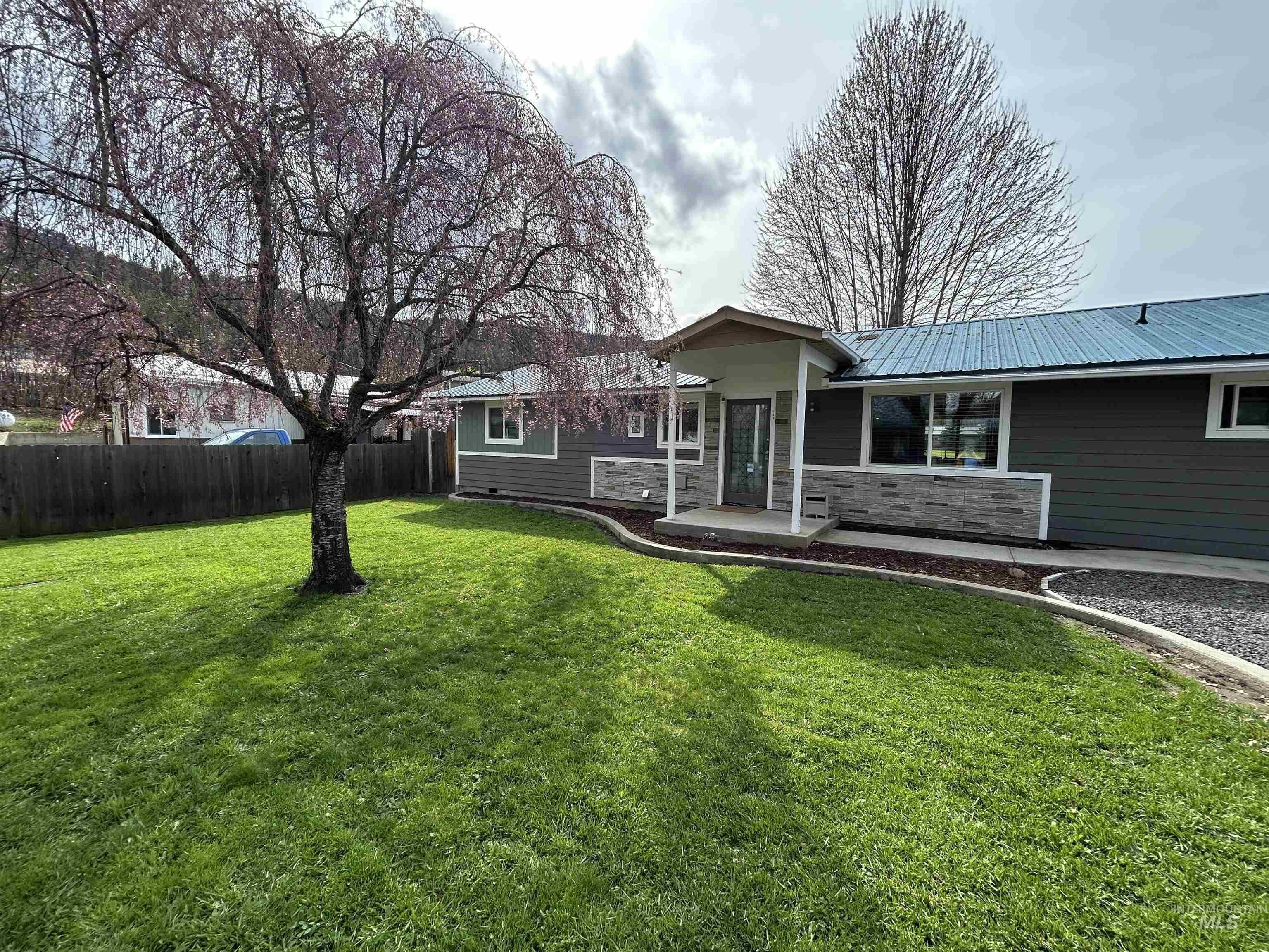 119th St, Orofino, ID 83544