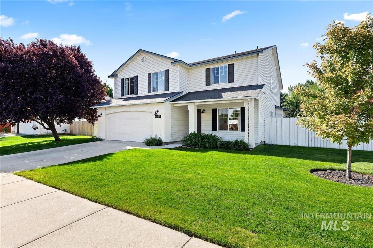 W Blue Creek Ct, Meridian, ID 83642