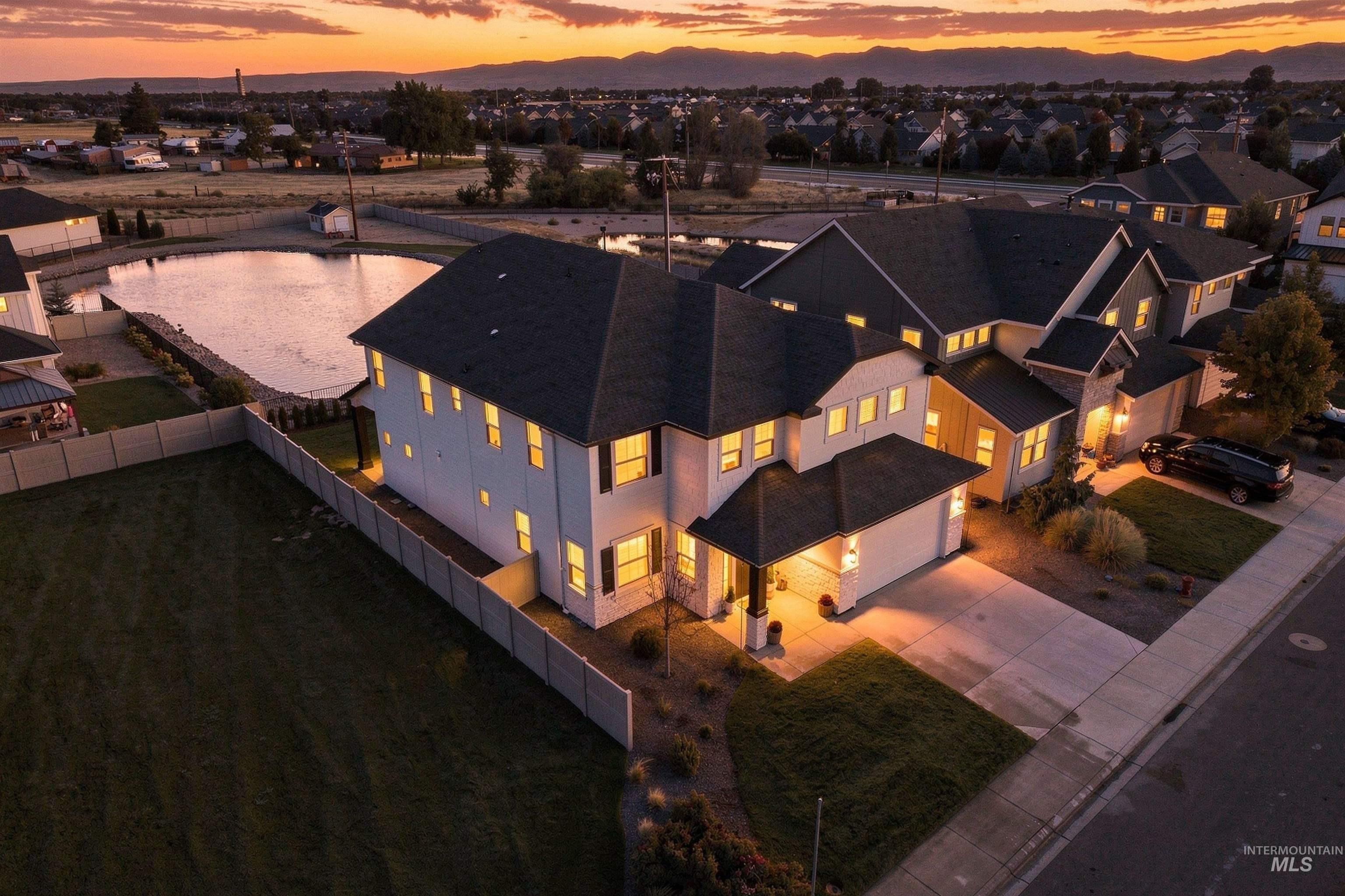 E Mores Trail St, Meridian, ID 83642