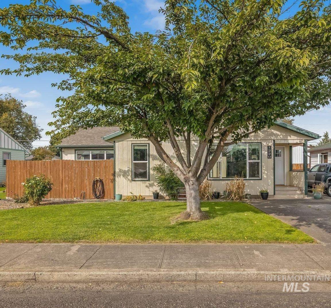 4th St, Clarkston, WA 99403
