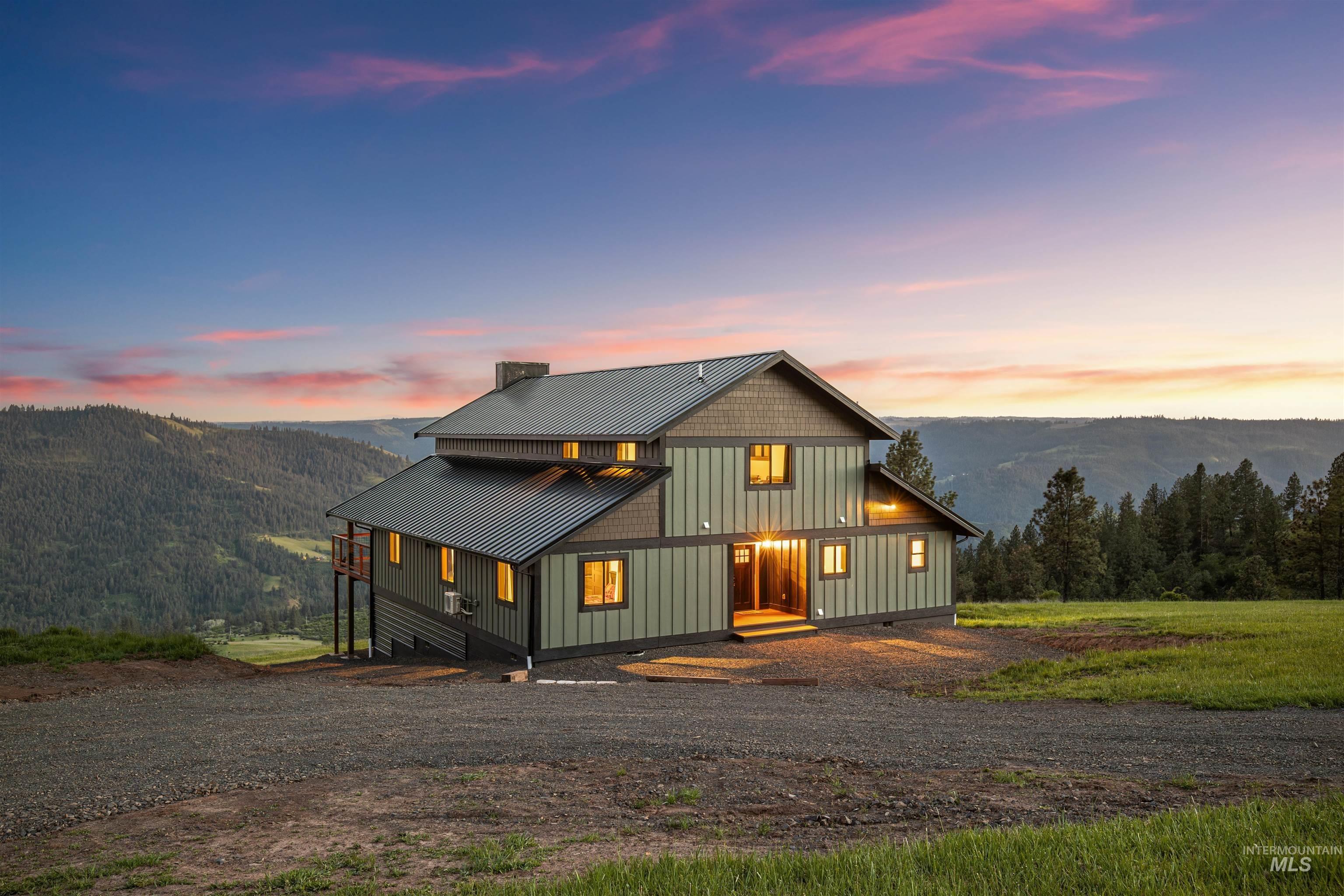 Valley View Dr, Lenore, ID 83541