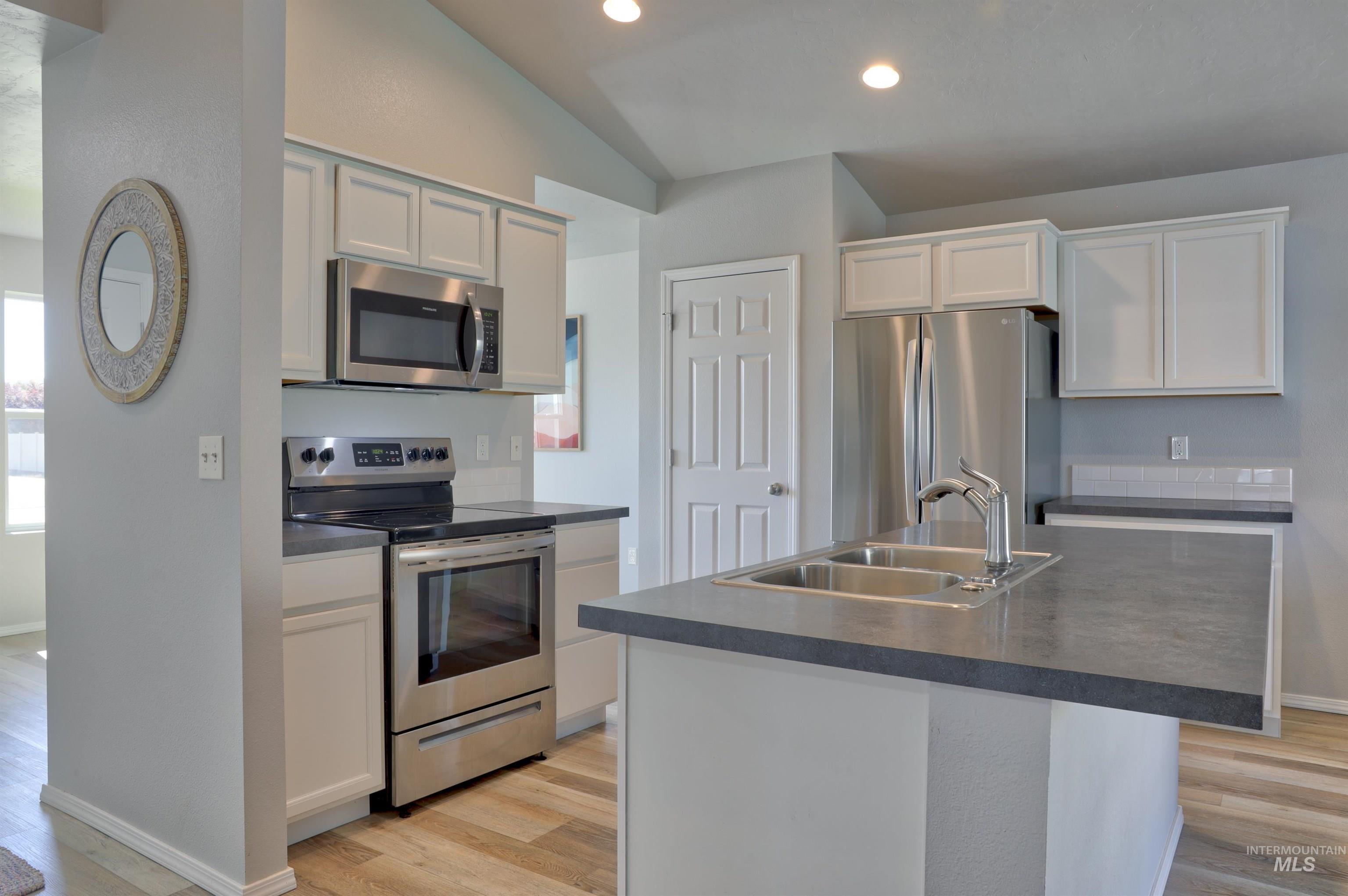 Nanticoke Ave, Caldwell, ID 83605