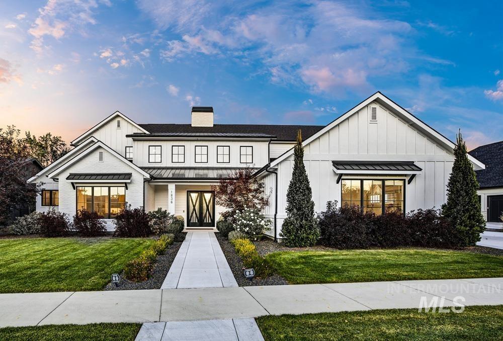 S Riparian Way, Eagle, ID 83616