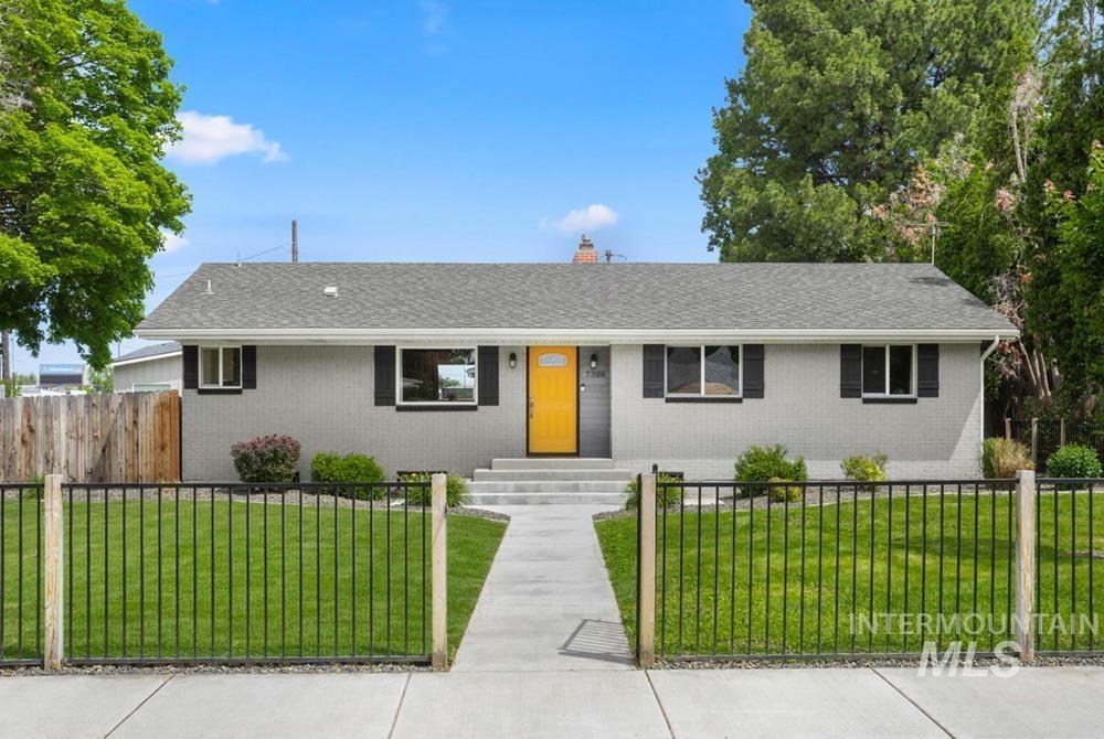 W Maxwell Dr, Boise, ID 83704