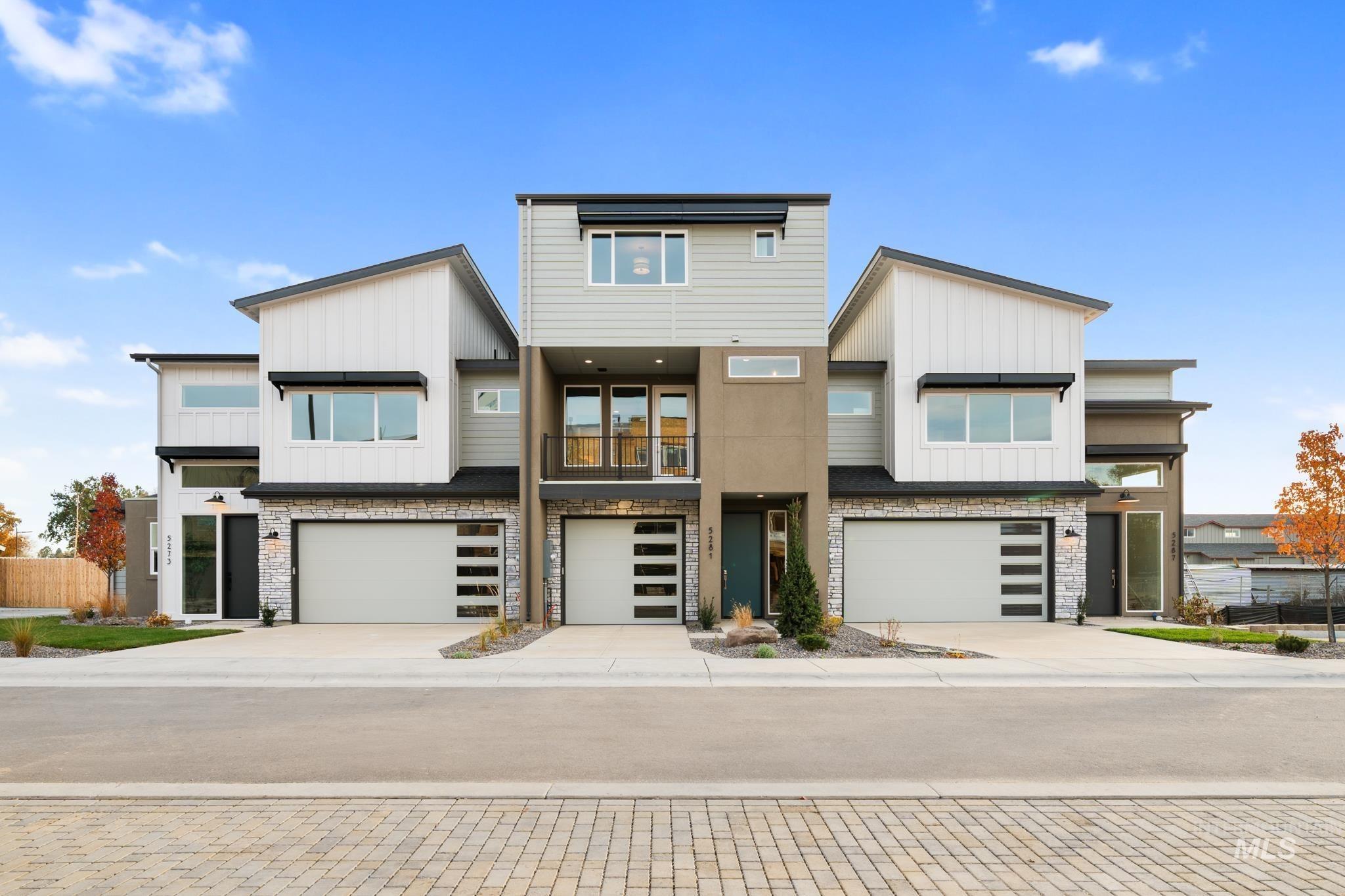 N River Water Ln, Garden City, ID 83714