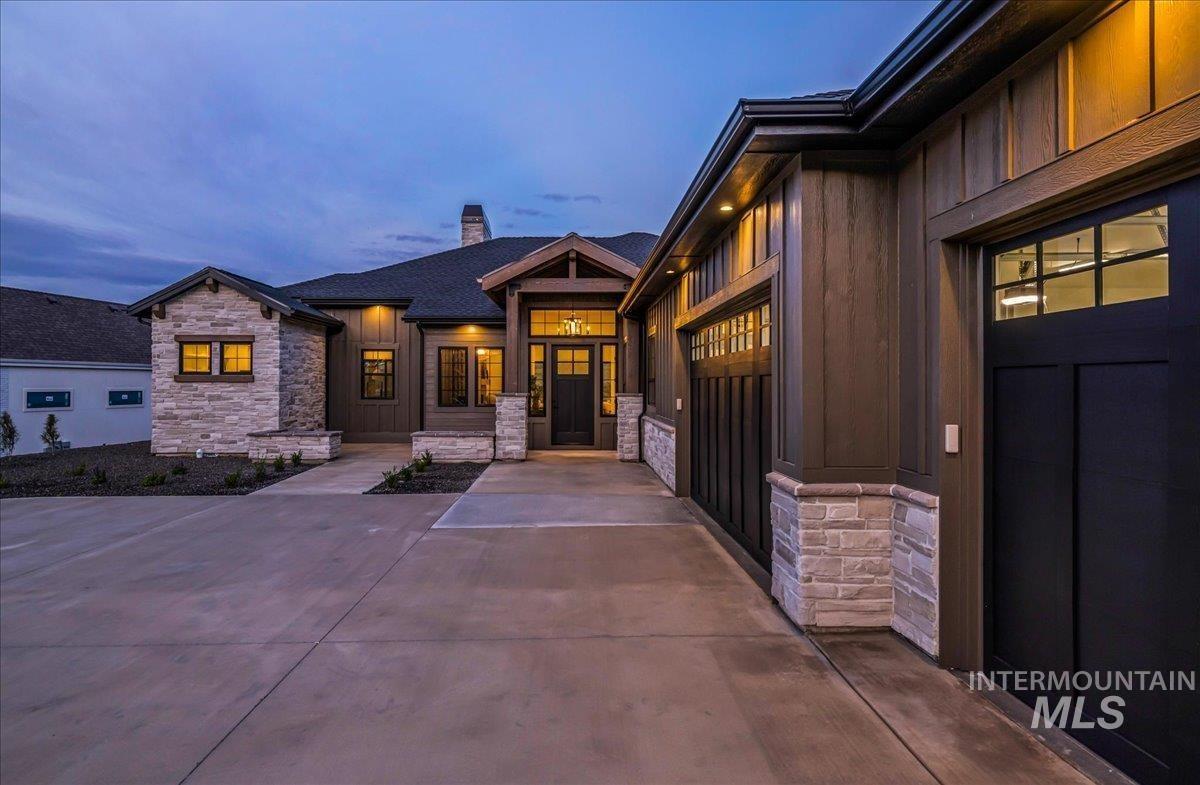 N Swire Green Way, Garden City, ID 83714