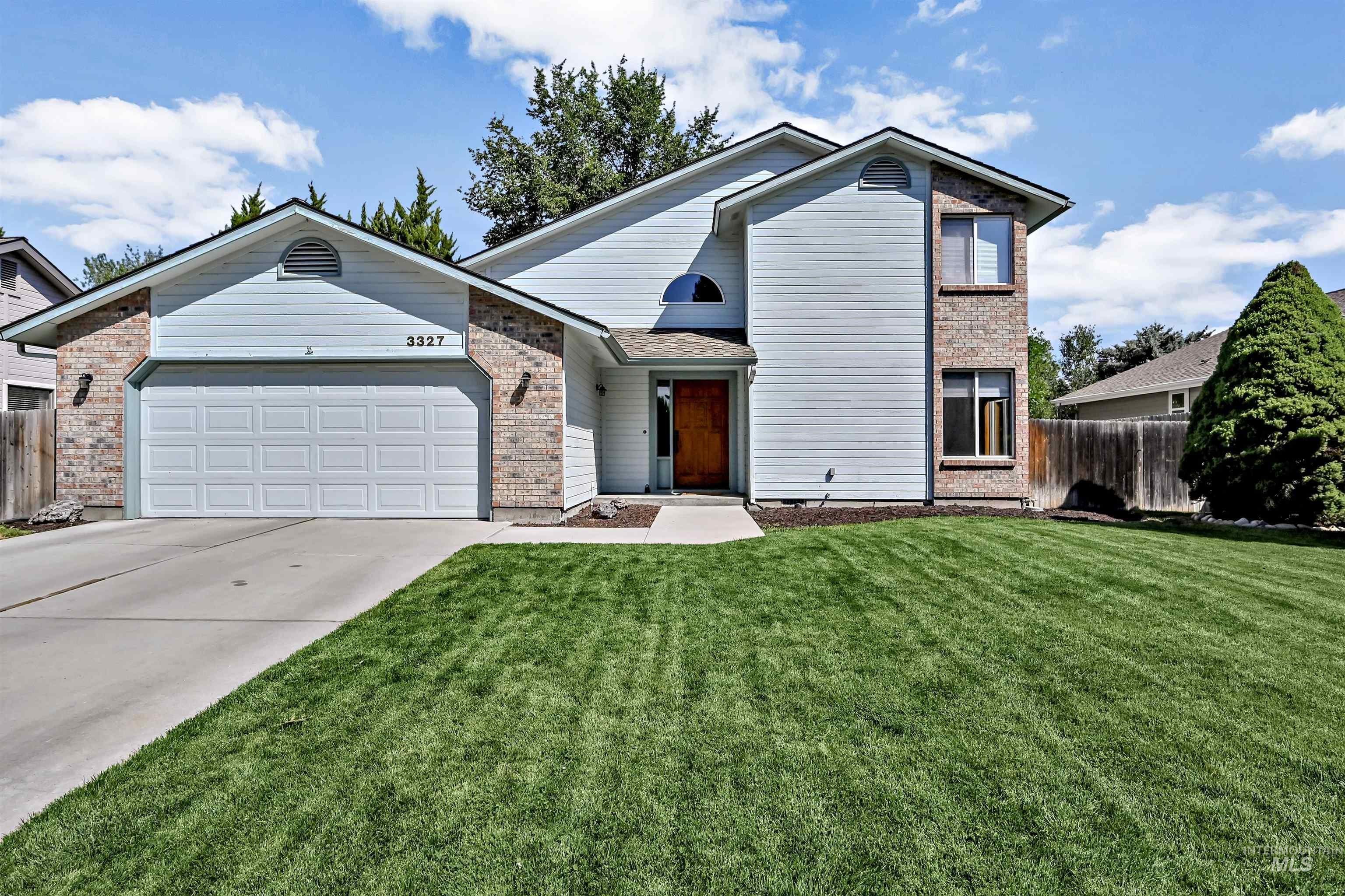 S Crosspoint Ave, Boise, ID 83706