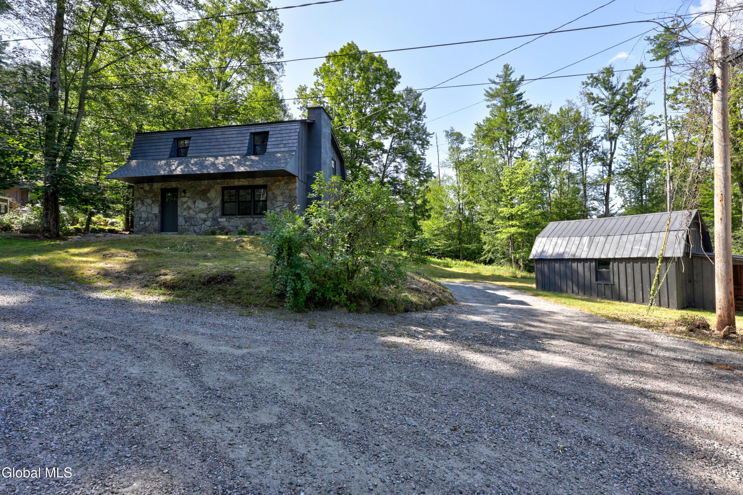 Gage Hill Dr, Lake Luzerne, NY 12846