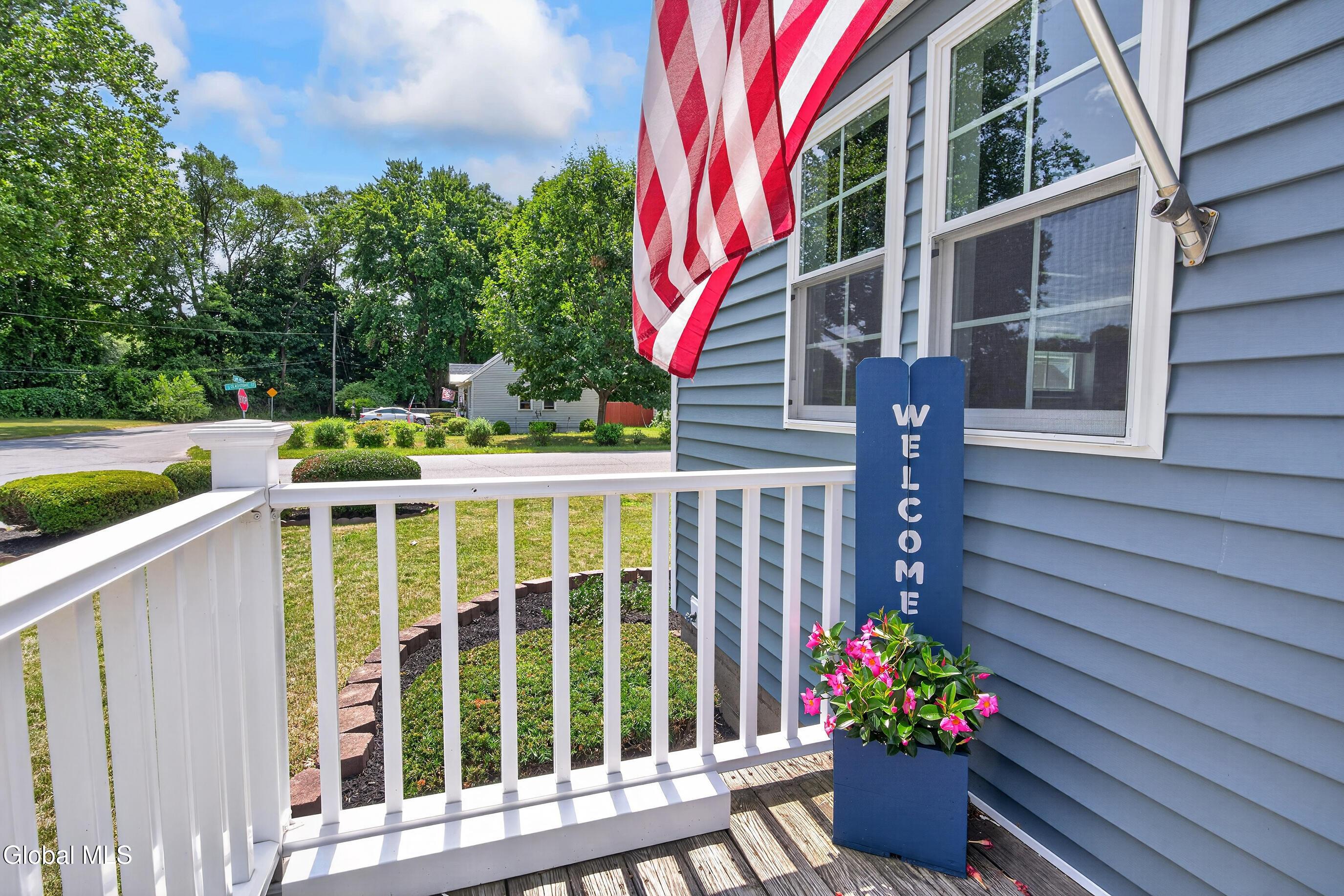 Mckinley Ave, Schenectady, NY 12303