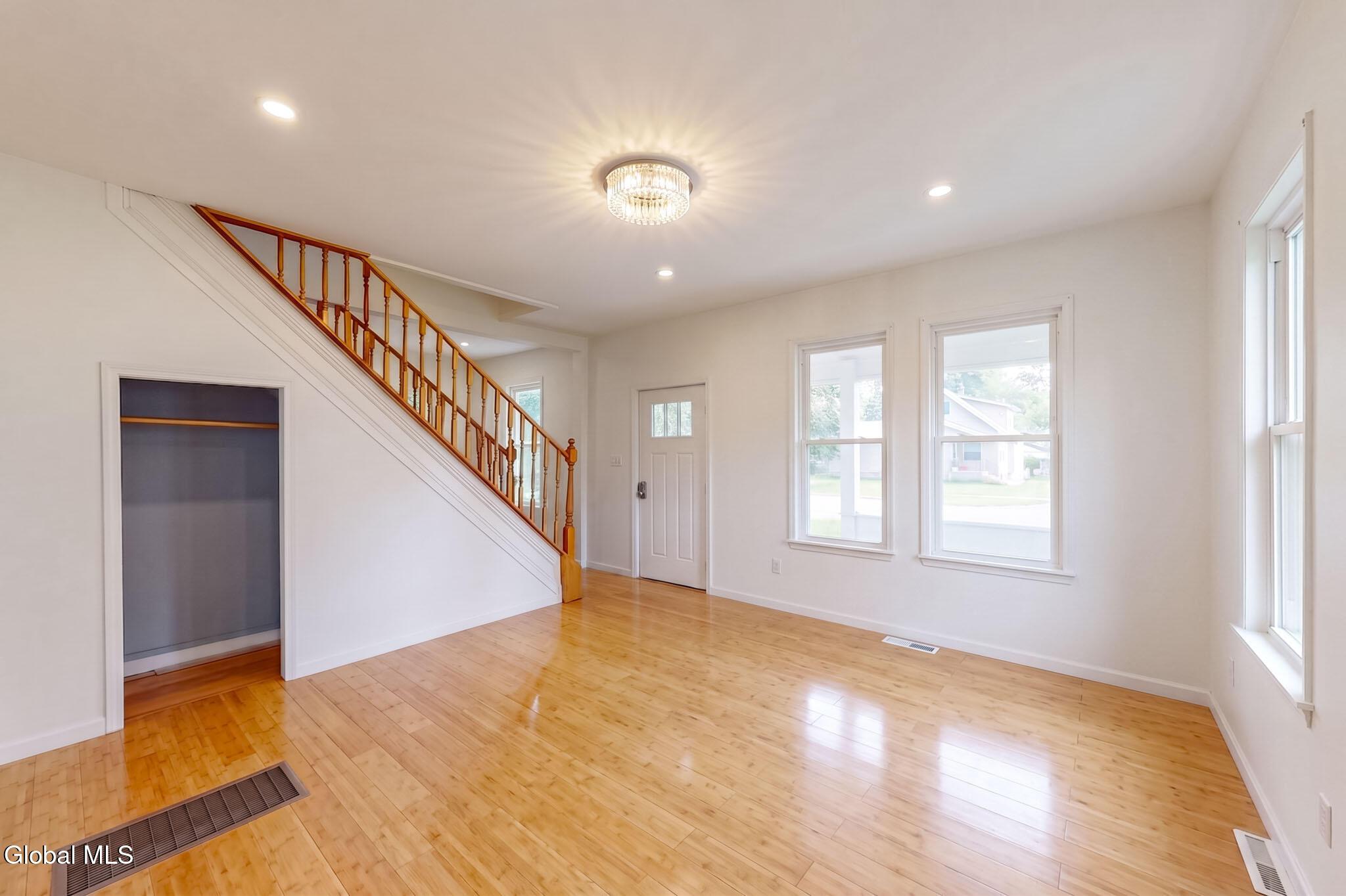 Parkis St, Rotterdam Junction, NY 12150