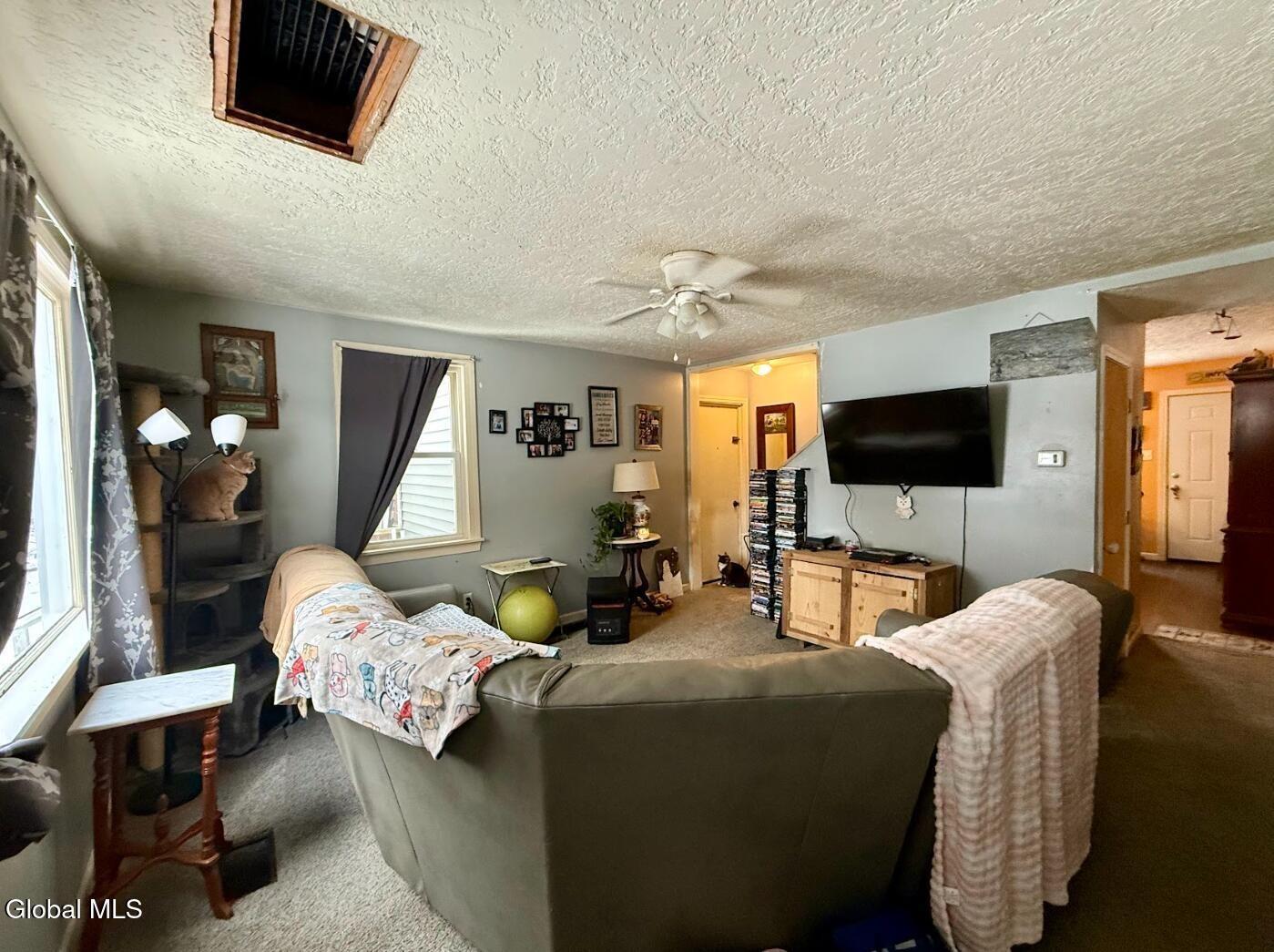 Charles St, Glens Falls, NY 12801