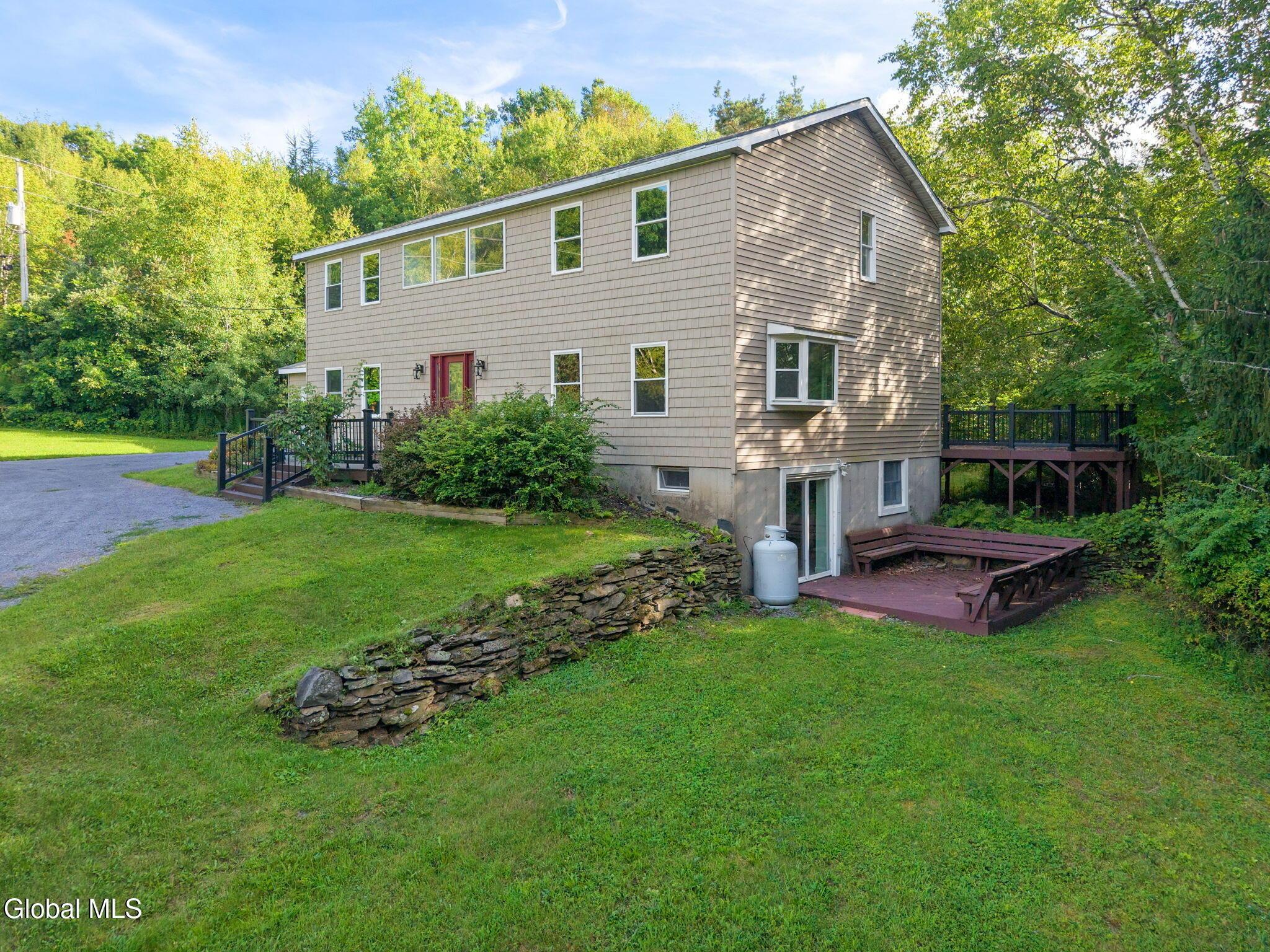 Himmel Ln, Richmondville, NY 12149