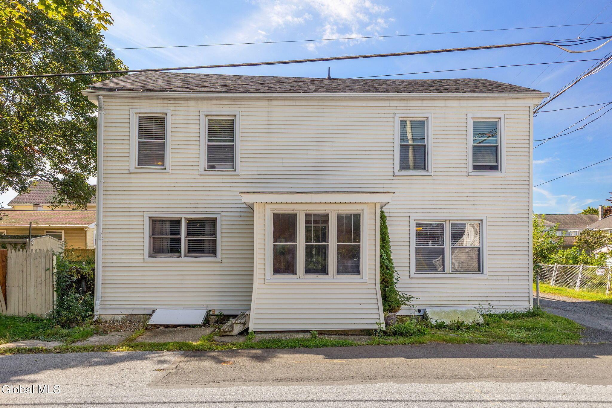 Hudson St, Waterford, NY 12188