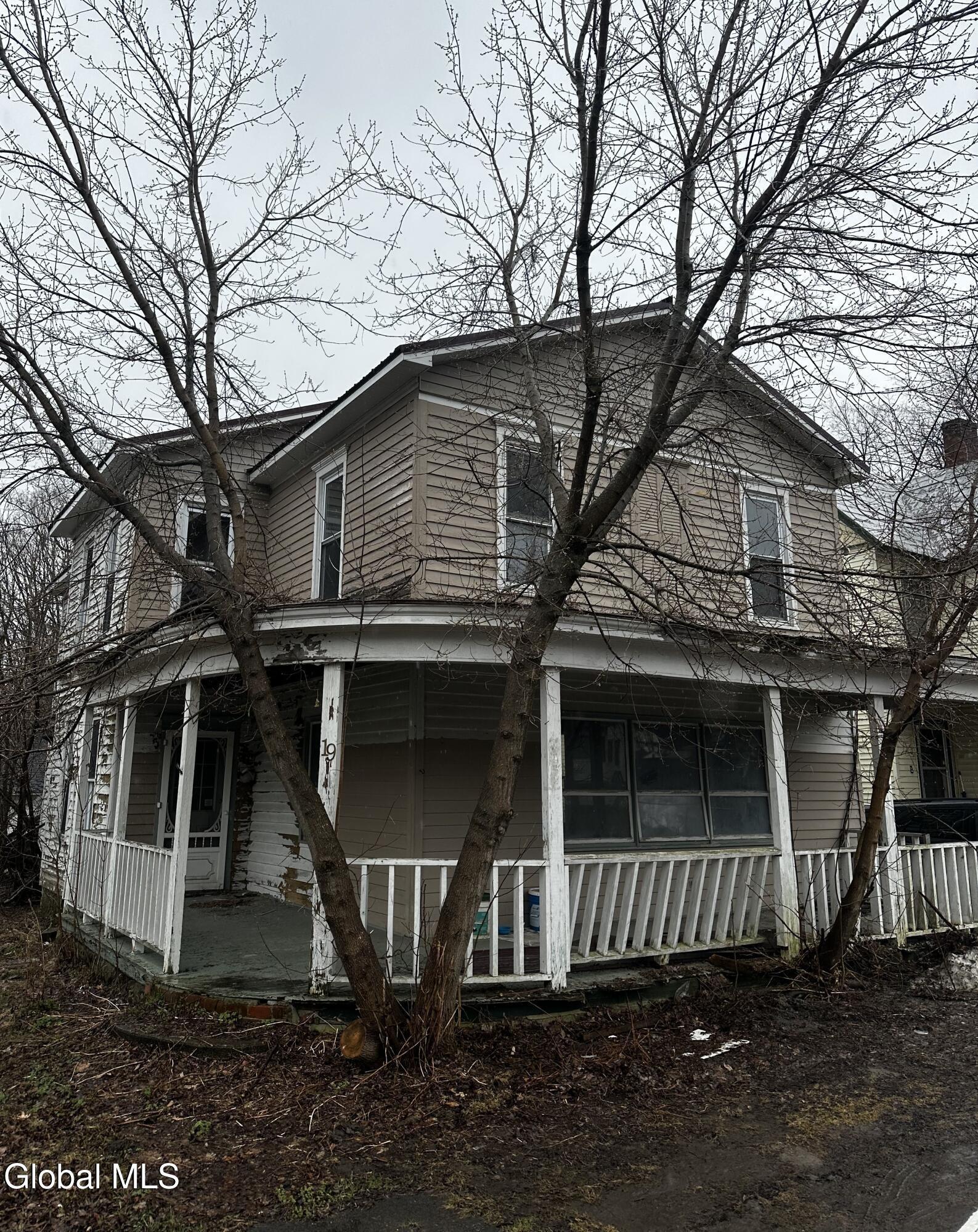 W State St, Dolgeville, NY 13329