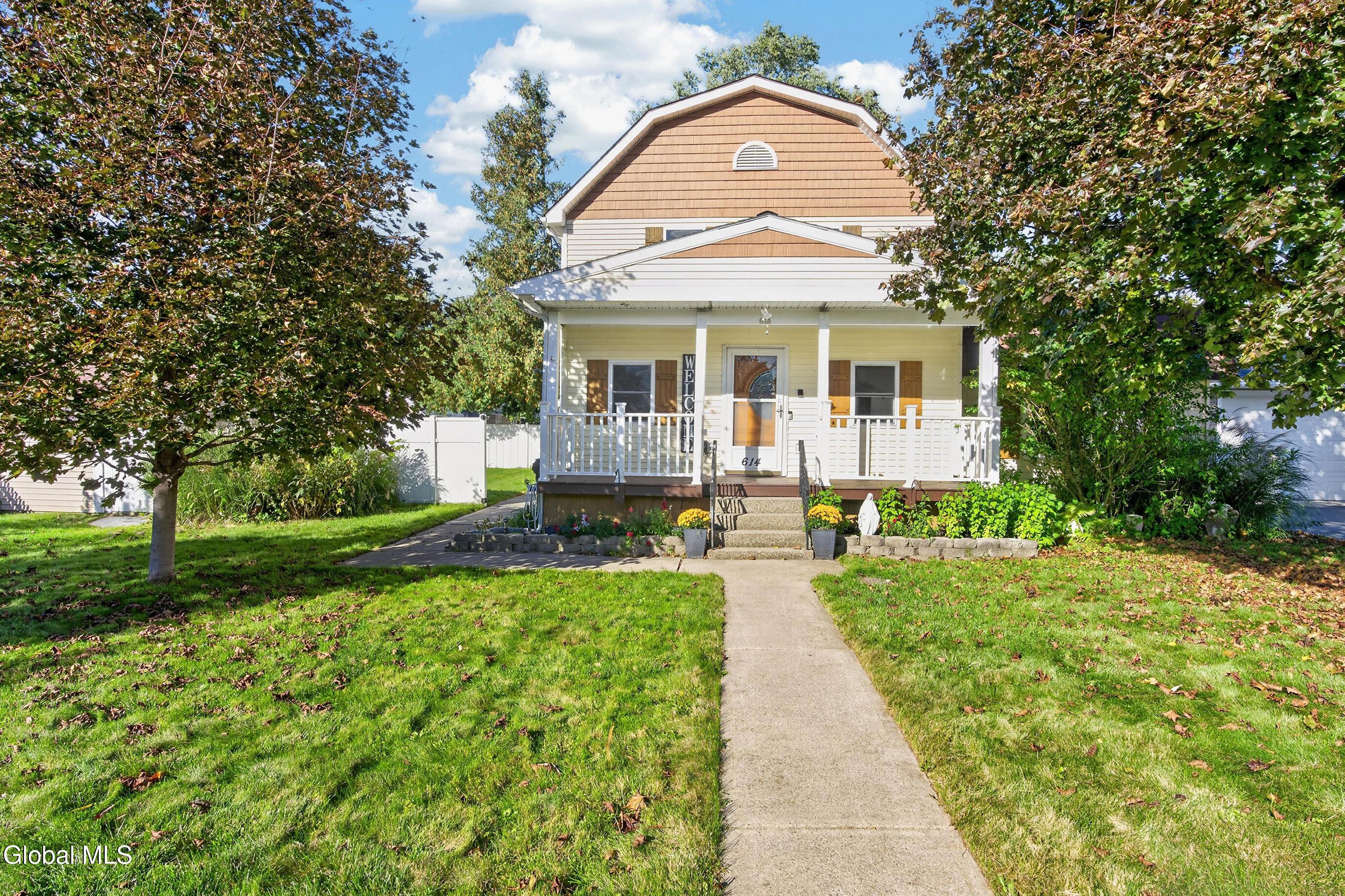 Elliott St, Schenectady, NY 12302