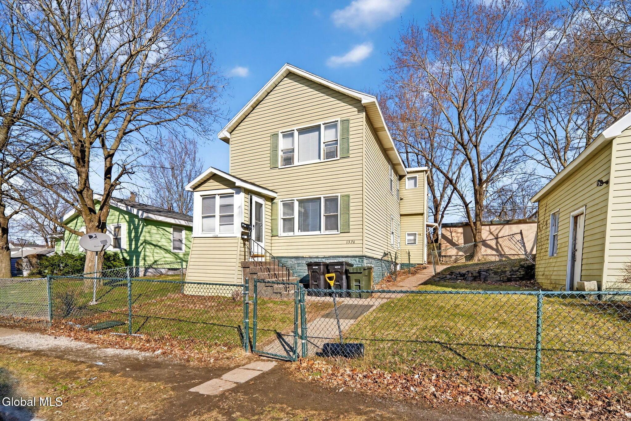 8th Ave, Watervliet, NY 12189