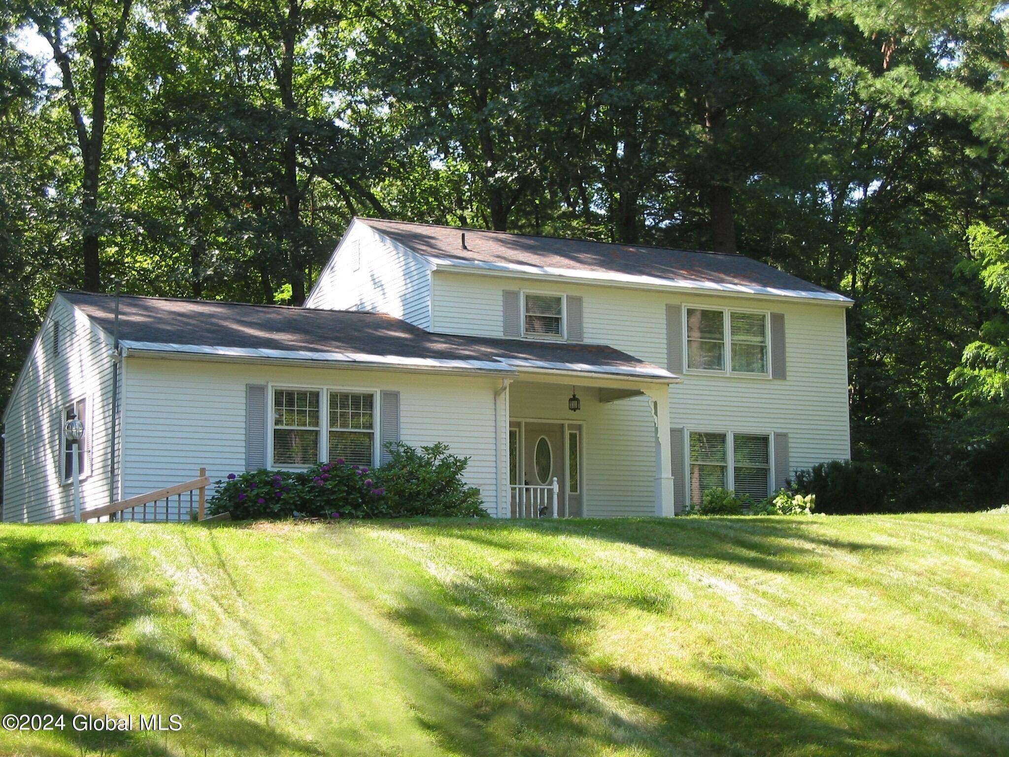 Berkshire Dr W, Clifton Park, NY 12065
