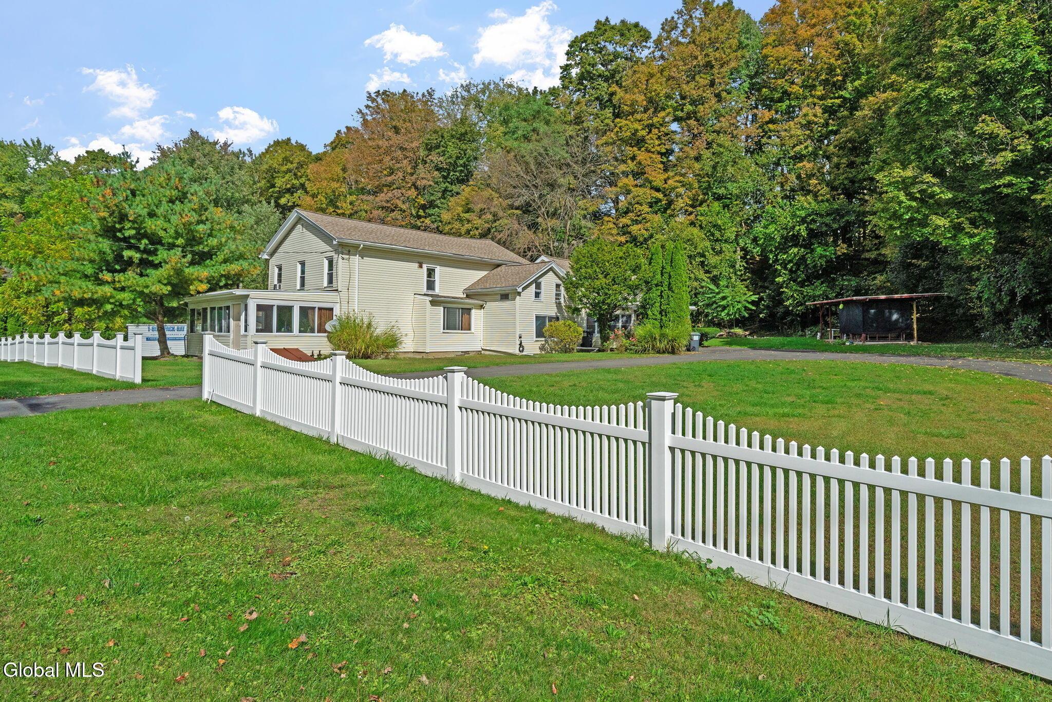 Mechanic St, Valatie, NY 12184