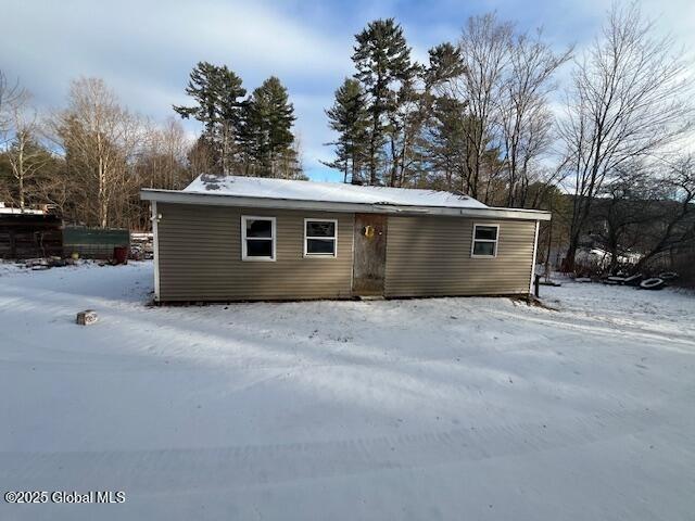 Walter Maxfield Rd, Hadley, NY 12835