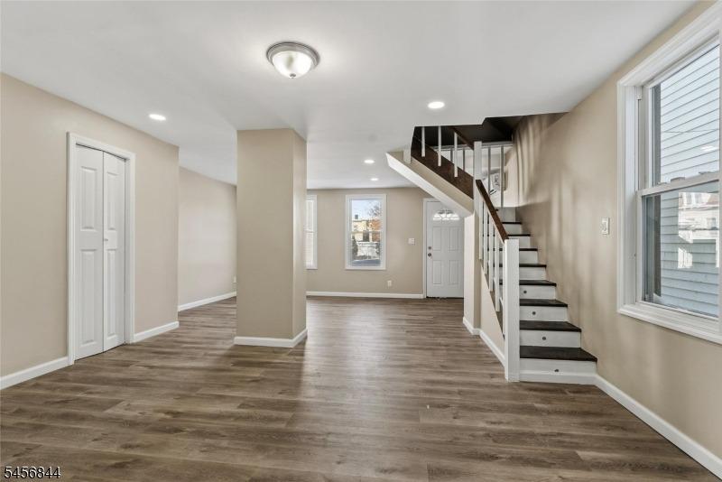 Tichenor Ter, Irvington, NJ 07111