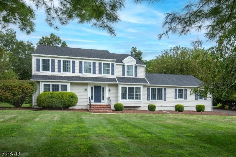 Manchester Dr, Basking Ridge, NJ 07920