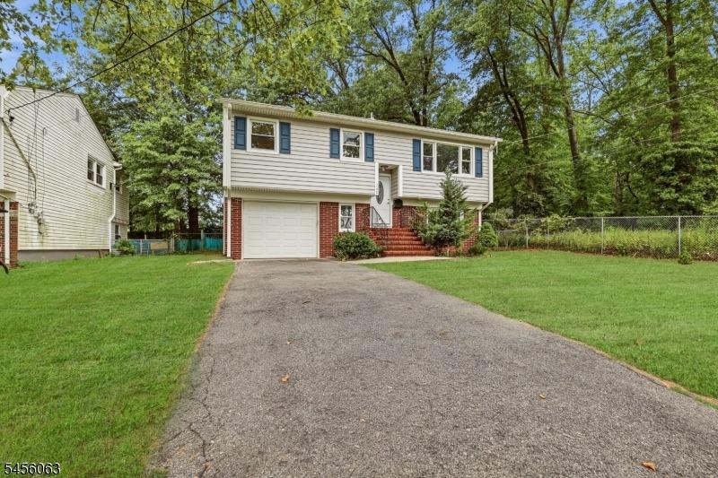 Harrison Ave, Roselle, NJ 07203
