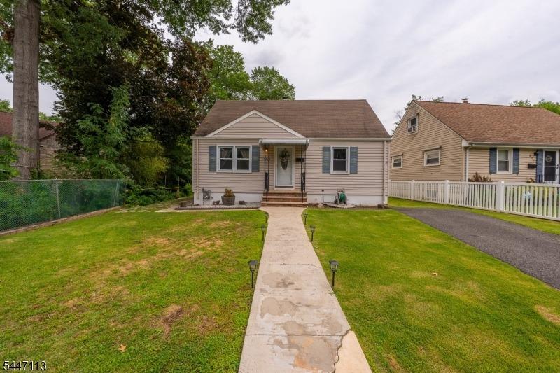 Linden Ave, Rahway, NJ 07065