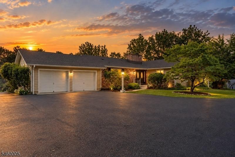 W Mountain Rd, Sparta, NJ 07871