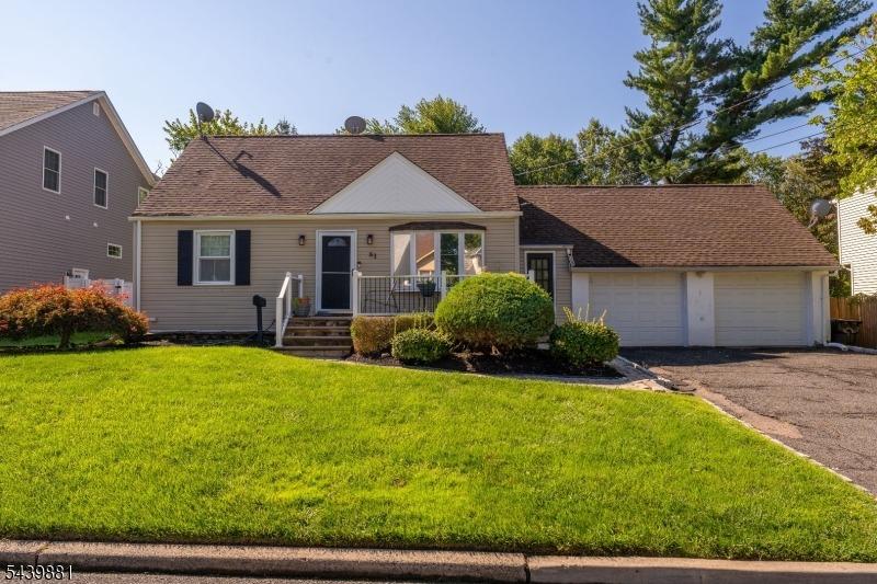 Lois Ave, East Brunswick, NJ 08816