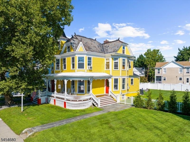 W Washington Ave, Washington, NJ 07882