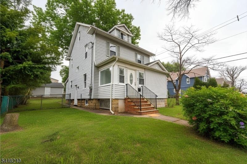 S Michigan Ave, Kenilworth, NJ 07033