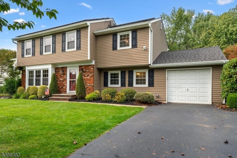 Harford Pl, Hillsborough, NJ 08844
