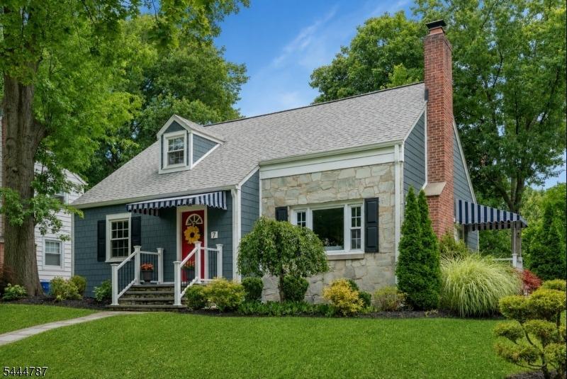 Hawthorne Ave, Glen Ridge, NJ 07028