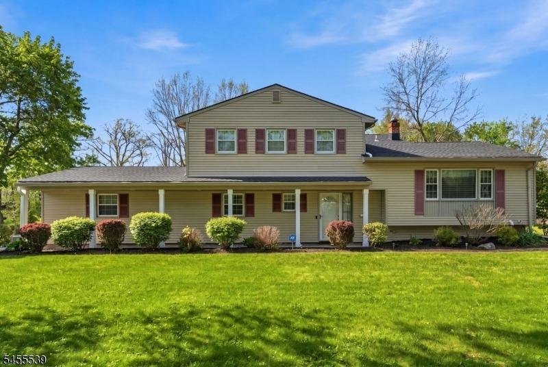 Queen Anne Dr, Basking Ridge, NJ 07920