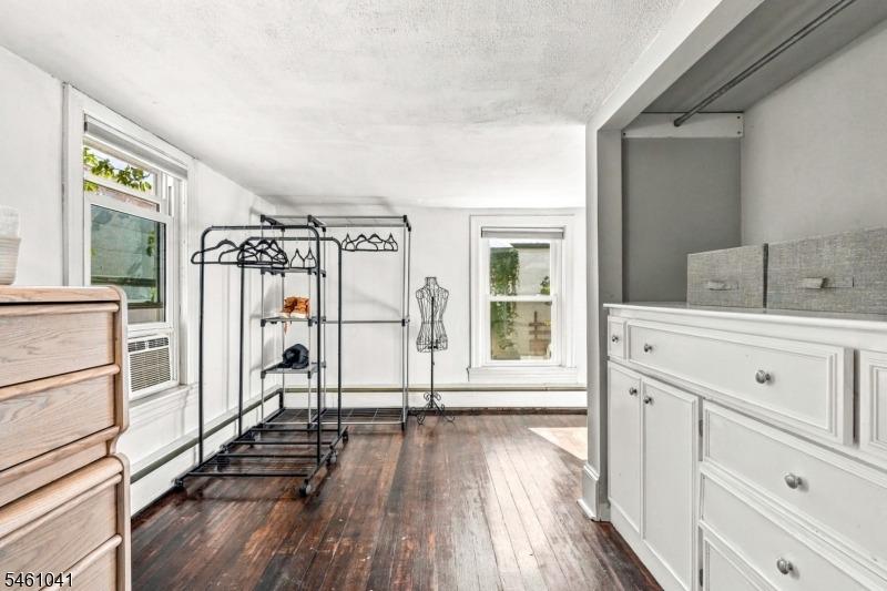 N Union St, Lambertville, NJ 08530