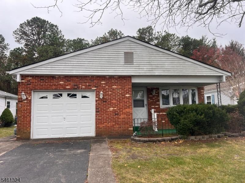 Orlando Blvd, Toms River, NJ 08757
