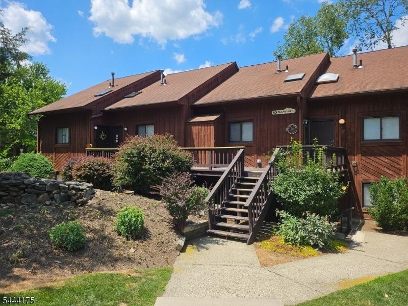 Sugar Loaf Ct, Vernon, NJ 07462