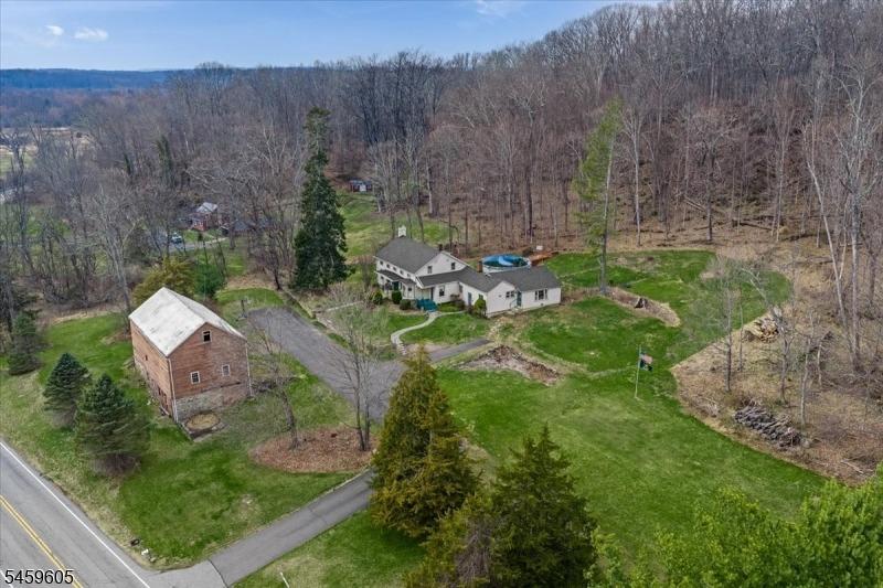 Allamuchy Rd, Andover, NJ 07821
