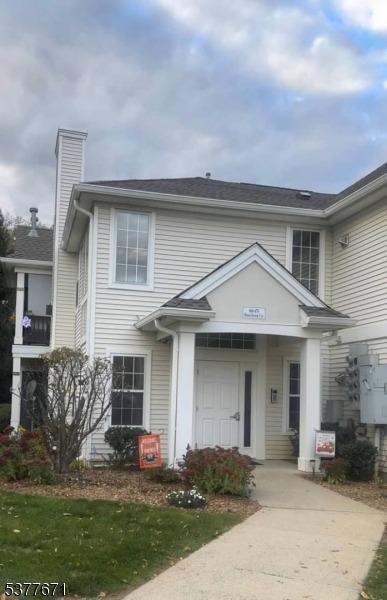 Honeybrook Cir, Stewartsville, NJ 08886